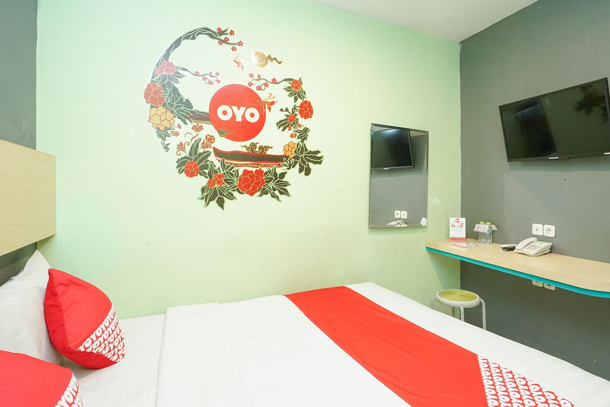 Oyo 277 Rukotel Near Rsu Adi Husada Undaan Kota スラバヤ エクステリア 写真