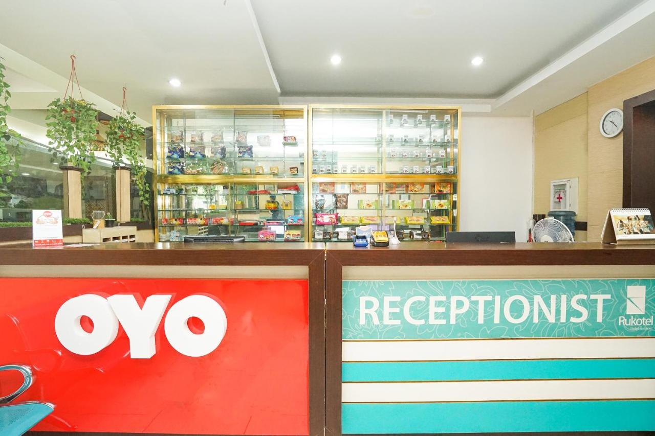 Oyo 277 Rukotel Near Rsu Adi Husada Undaan Kota スラバヤ エクステリア 写真